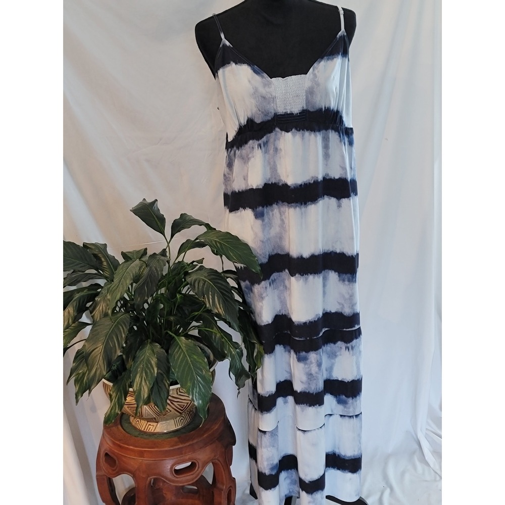 Two by Vince Camuto Blue White Tie Dye Stripe Tiered Maxi Dress XL Sleeveless